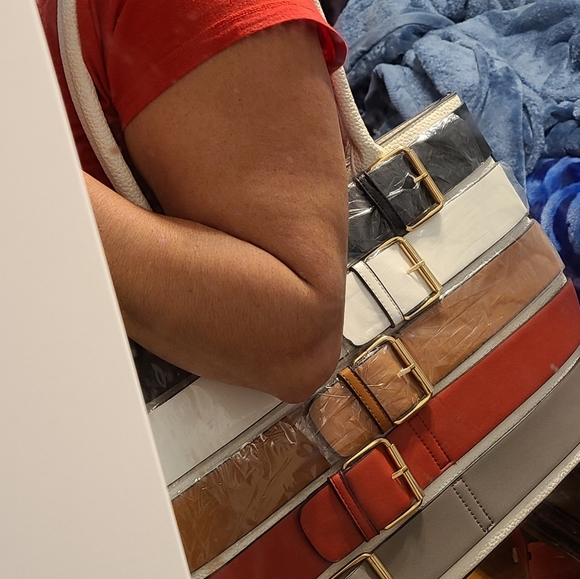 Purse - Picture 4 of 4